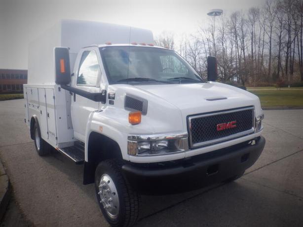 2006 GMC C5500 Workshop Service Truck Dually Diesel 4x4 image 4