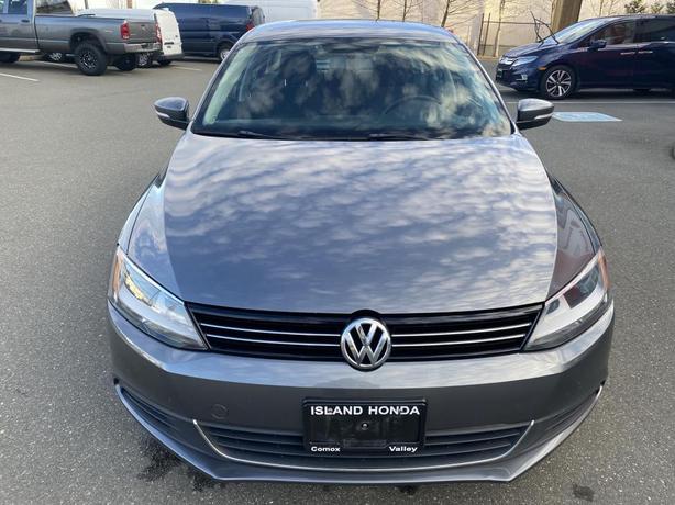 2012 Volkswagen Jetta 4dr 2.5L Auto Comfortline image 2