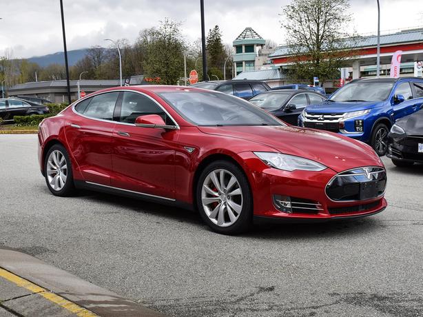 2016 Tesla Model S P90D - Black Interior, PST Exempt! image 6