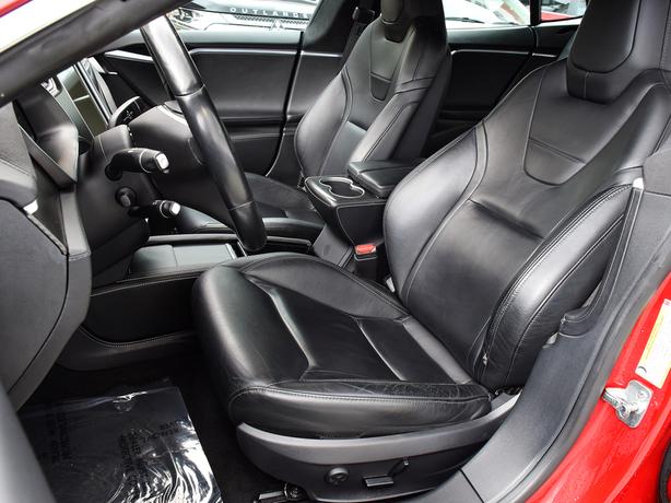 2016 Tesla Model S P90D - Black Interior, PST Exempt! image 8