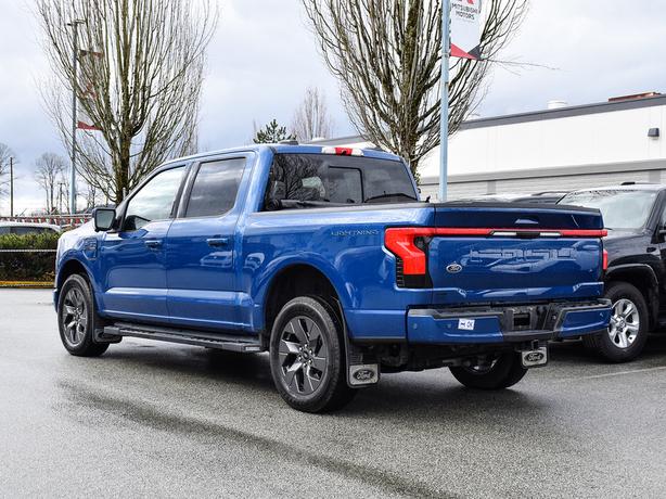 2022 Ford F-150 Lightning Lariat - Leather, Extended Range, PST Exempt! image 4