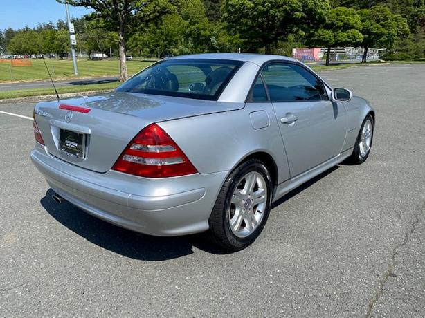 2002 Mercedes-Benz SLK230 2.3L Kompressor image 4