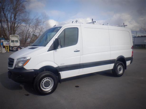 2016 Mercedes-Benz Sprinter 2500 low Roof 144-inch Wheelbase Cargo Van 4x4 Diese image 1