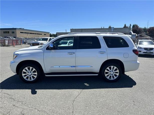 2019 Toyota Sequoia Platinum 5.7L V8 4dr 4x4 image 4