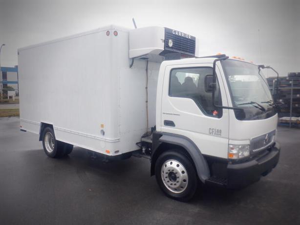 2007 International CF500 Refrigerated Cube Van Diesel image 5