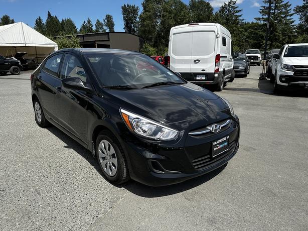 2016 Hyundai Accent image 7