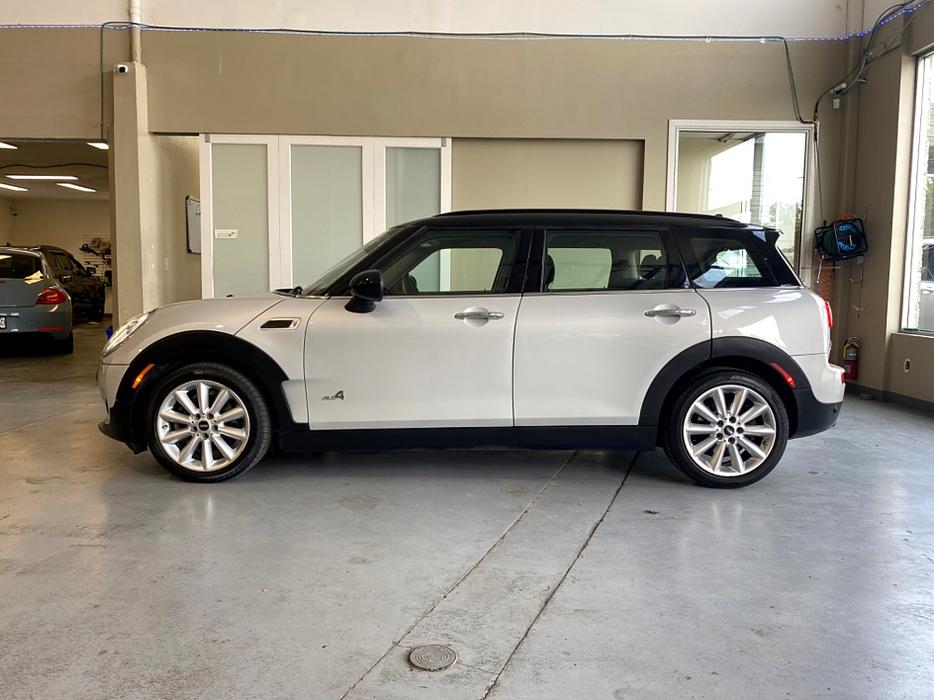 2017 Mini Cooper Clubman All 4, Local BC display photo