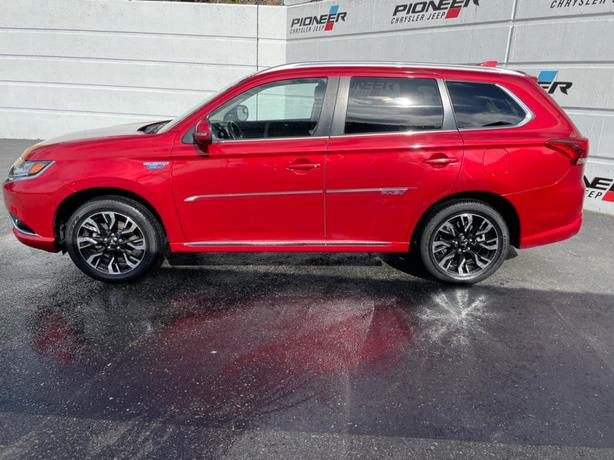 2018 Mitsubishi Outlander PHEV SE image 5