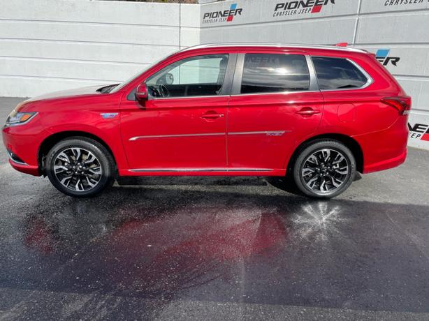 2018 Mitsubishi Outlander PHEV SE image 5