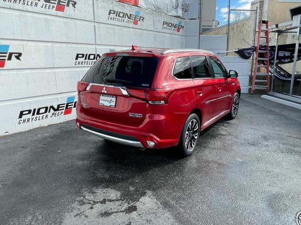 2018 Mitsubishi Outlander PHEV SE image 8