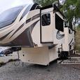 Used 2020 Grand Design Solitude 380FL thumbnail image 2