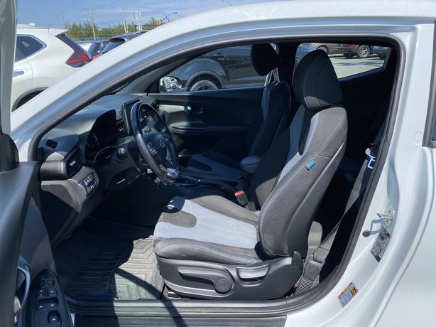 2019 Hyundai Veloster GL FWD-AppLink,Keyless Entry,Heated Seats & SW image 8