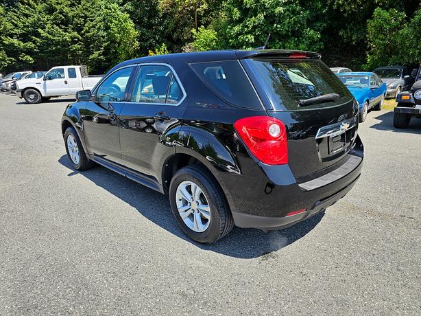 2011 Chevrolet Equinox LS image 3