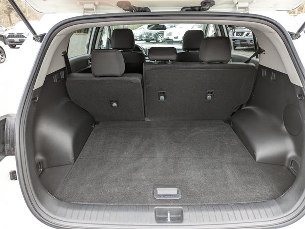 2022 Kia Sportage LX - Heated Seats, AWD, Backup Camera image 7