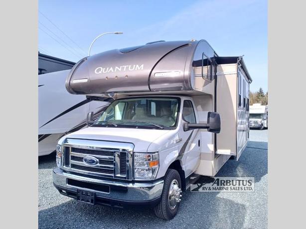 Used 2019 Thor Quantum RW28 image 1