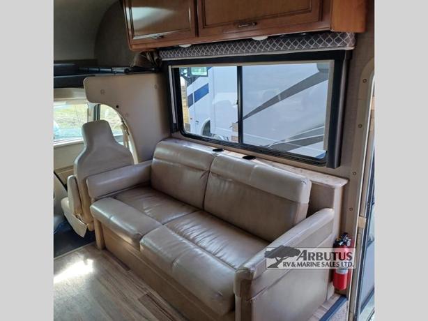 Used 2019 Thor Quantum RW28 image 7