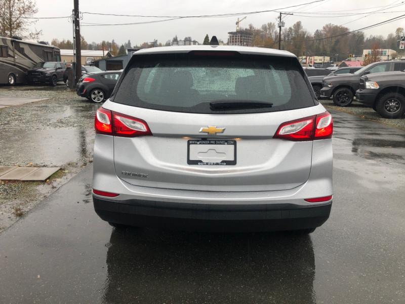 2020 Chevrolet Equinox LS display photo