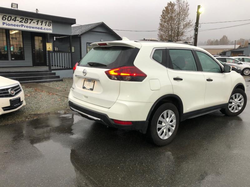 2018 Nissan Rogue Fwd S display photo