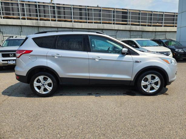 2014 Ford Escape SE - NO ACCIDENTS, BC ONLY, 4WD image 4