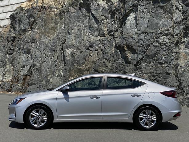 2020 Hyundai Elantra Preferred FWD-AppLink,Back Up Cam,Heated Seats/SW image 5