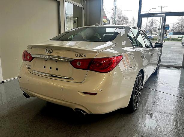 2017 Infiniti Q50 Red Sport 400, AWD, no accidents, local victoria image 5