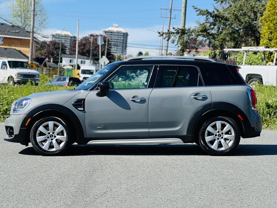2020 Mini Countryman Cooper All4 display photo
