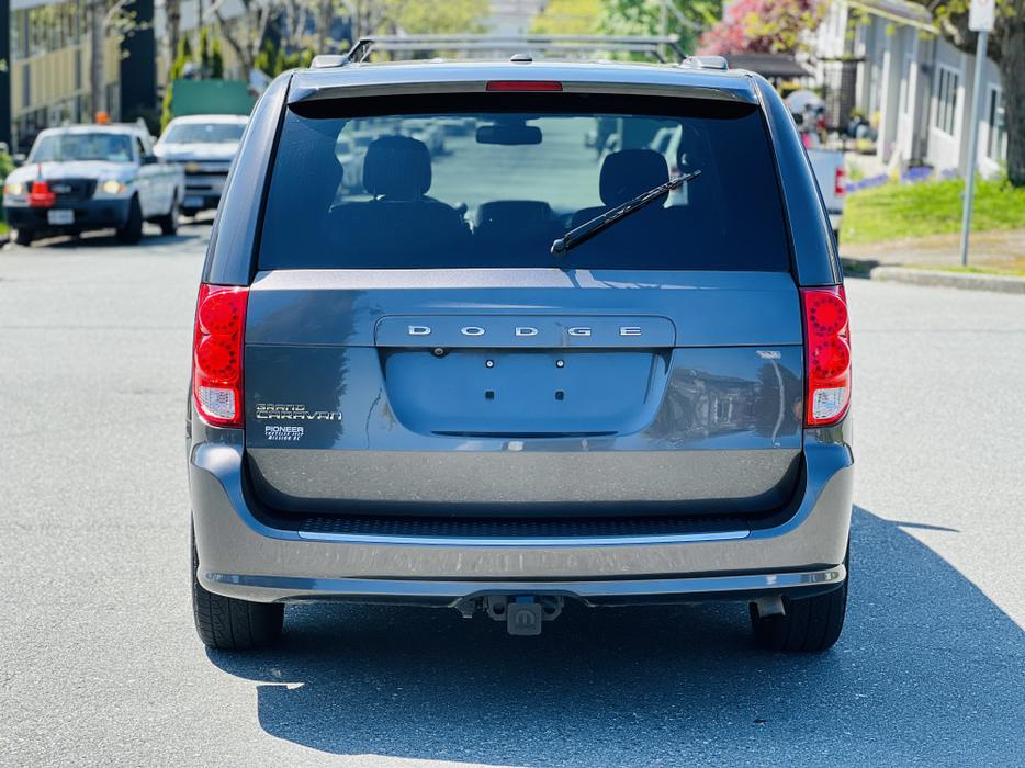 2019 Dodge Grand Caravan SE display photo