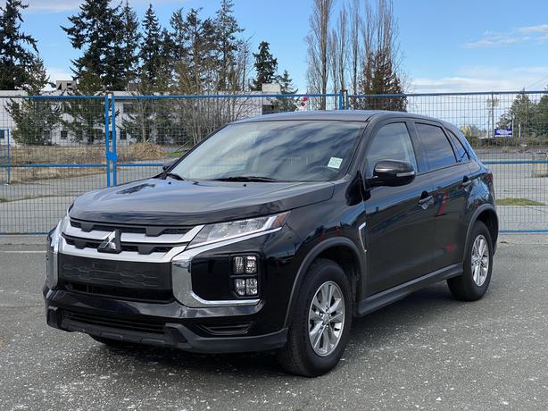 2021 Mitsubishi RVR SE 4WD-Blind Spot Warning,8" Display,Auto Climate image 1