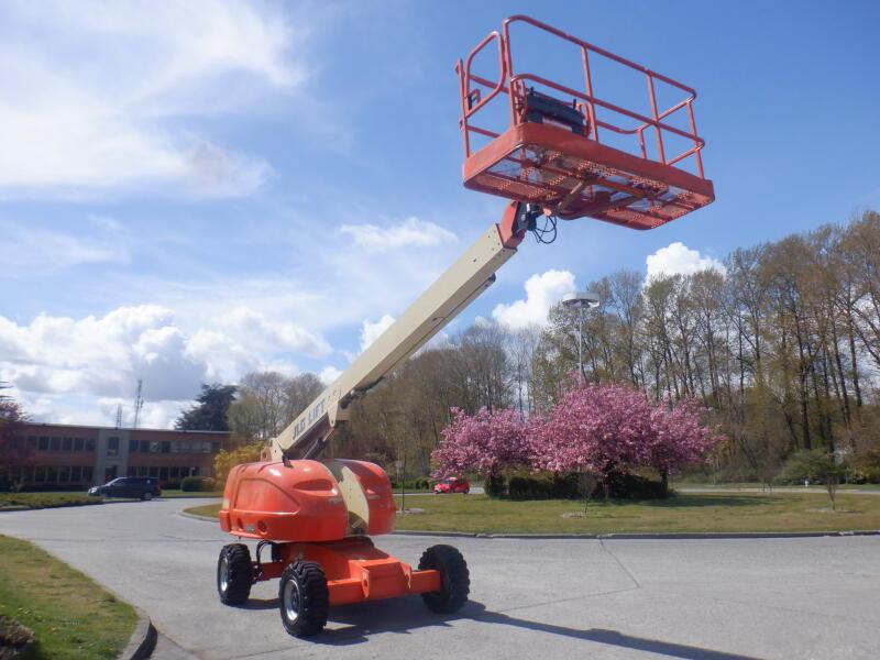 2008 JLG Boom Lift 2WD 400S Boom Lift 2WD Gasoline display photo