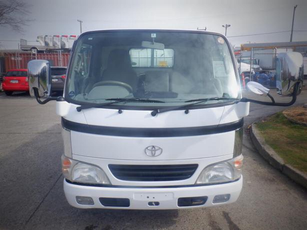 2006 Toyota Dyna Dually Pick Up Truck Right Hand Drive image 3