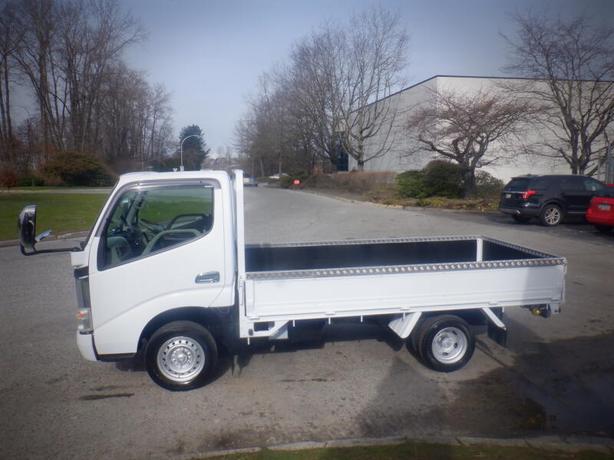 2006 Toyota Dyna Dually Pick Up Truck Right Hand Drive image 5