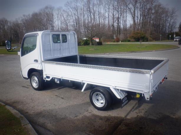2006 Toyota Dyna Dually Pick Up Truck Right Hand Drive image 6