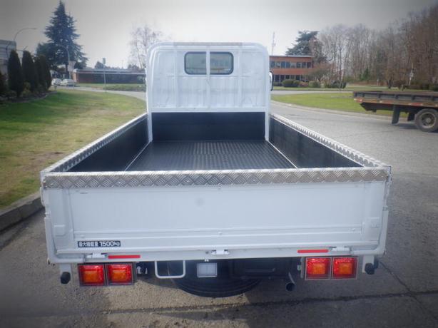 2006 Toyota Dyna Dually Pick Up Truck Right Hand Drive image 8