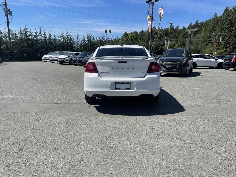 2013 Dodge Avenger SXT display photo