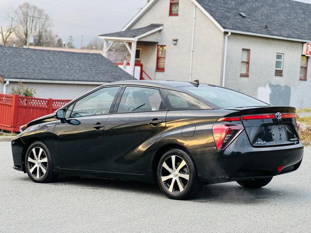 2019 Toyota Mirai Hydrogen Hybrid image 5