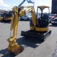 2015 Komatsu PC30UU Mini Excavator Diesel thumbnail image 2