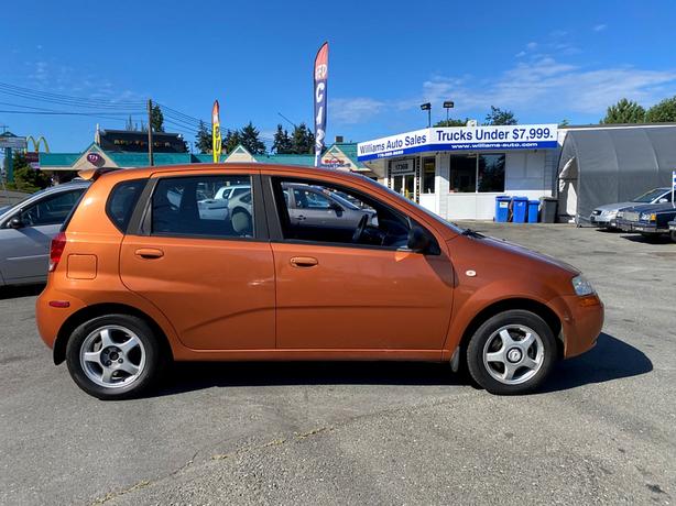 2005 Pontiac Wave Automatic Cold AC Sunroof image 5