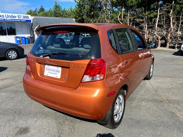 2005 Pontiac Wave Automatic Cold AC Sunroof image 6