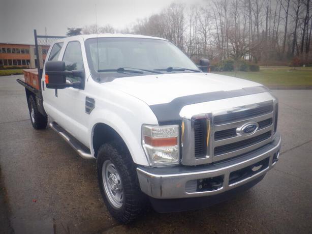 2008 Ford F-350 SD Crew Cab 9 Foot Flat Deck 4WD image 4