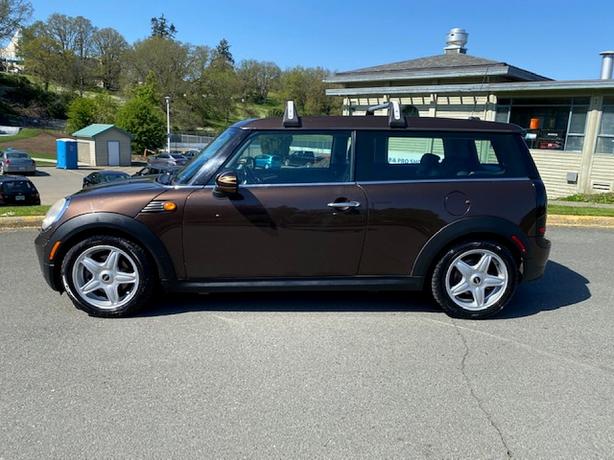 2010 Mini Cooper Clubman image 2