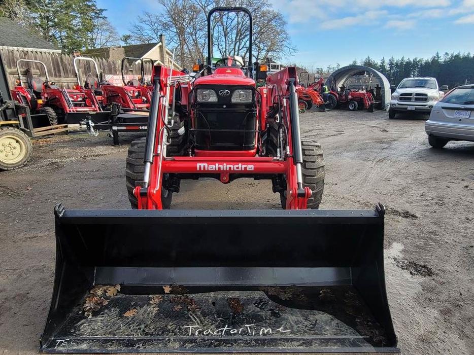 2022 Mahindra 4500 Series 4540 4WD display photo
