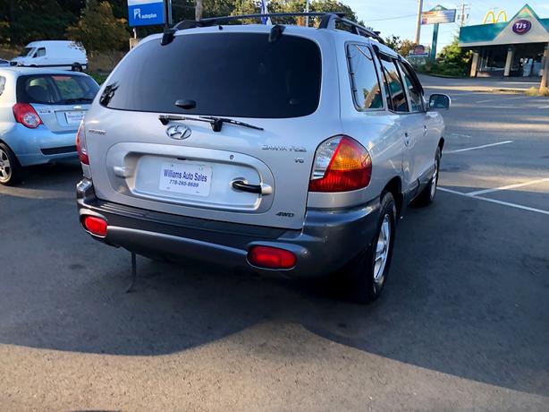 2004 Hyundai Santa Fe GL image 4