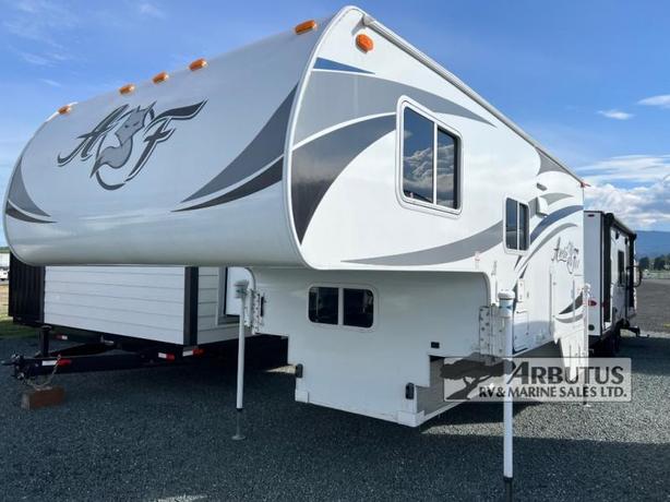 Used 2017 Arctic Fox 1150 image 2
