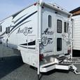 Used 2017 Arctic Fox 1150 thumbnail image 3