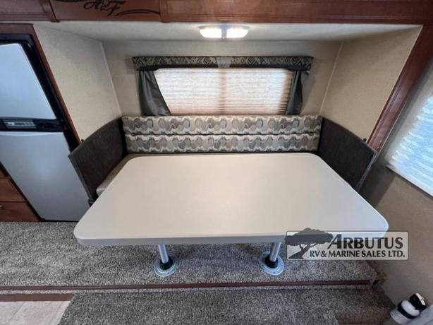 Used 2017 Arctic Fox 1150 image 6