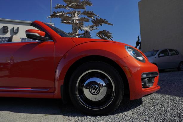 2018 Volkswagen Beetle Convertible Coast Auto - NO ACCIDENTS / ONE OWNER image 8