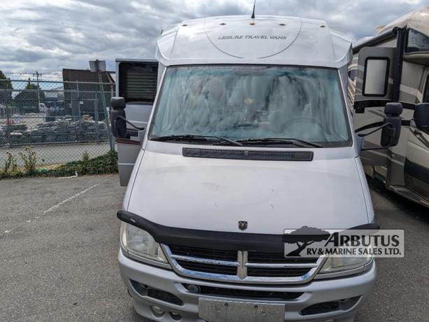 Used 2007 Leisure Travel Freedom II Serenity image 2