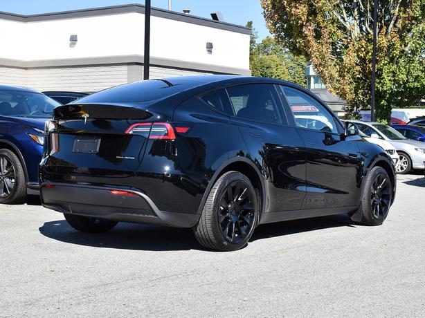 2023 Tesla Model Y Long Range - No Accidents, One Owner, PST Exempt! image 5