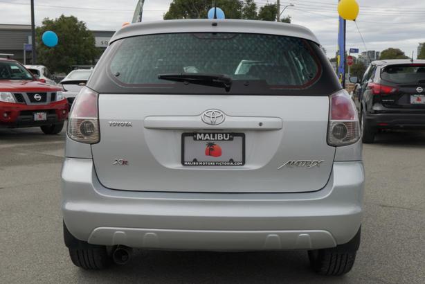 2005 Toyota Matrix 5dr Wgn XR Auto image 3