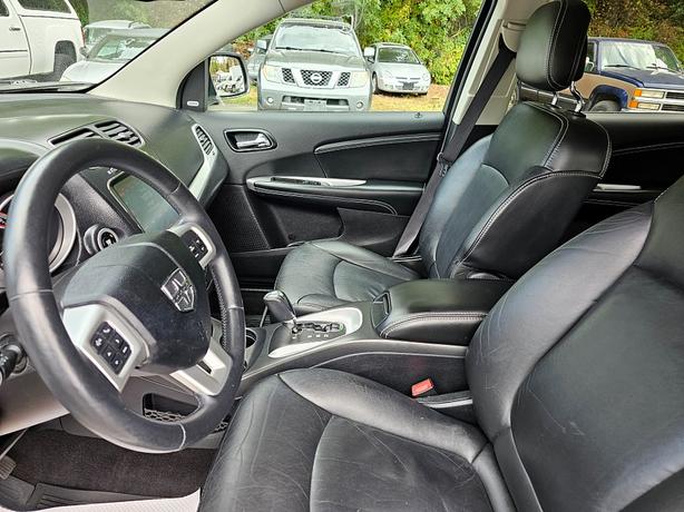 2014 Dodge Journey R/T image 8